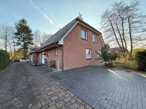 Hausansicht - 5 Zimmer Einfamilienhaus zum Kaufen in Barum