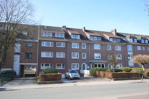 Straßenansicht - 2 Zimmer Etagenwohnung zur Miete in Bremen