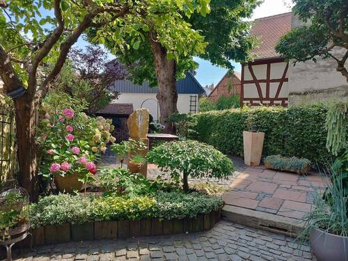 mit viel Liebe zum Detail - 