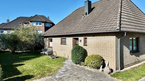 Straßenansicht - 4 Zimmer Einfamilienhaus in Ganderkesee