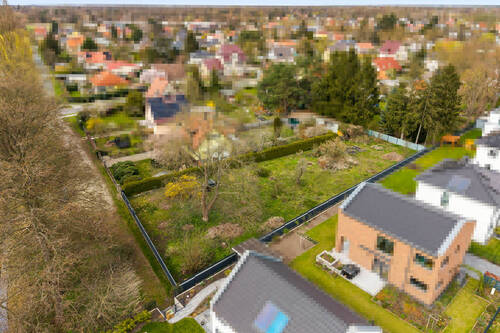 Drohne - Großzügiges Baugrundstück in ruhiger Sackgasse und Bahnhofsnähe (ca. 26m Straßenfront)