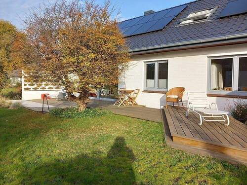 Die großzügige Terrasse - 4 Zimmer Einfamilienhaus in Uetersen