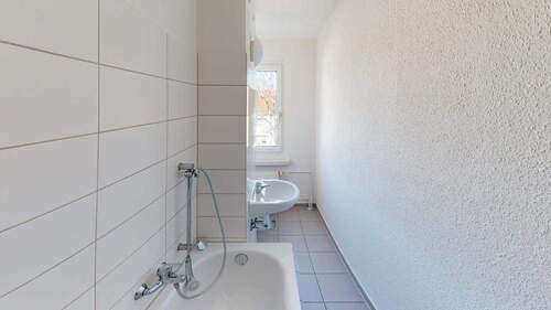 Bad Vergleichswohnung - 3 Zimmer Etagenwohnung in Chemnitz