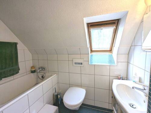 Badezimmer im DG - 