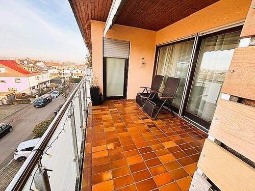 Balkonzugang vom Kinderzimmer.jpg - 