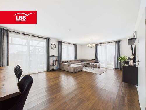 Wohnzimmer - 4 Zimmer Einfamilienhaus zum Kaufen in Remagen