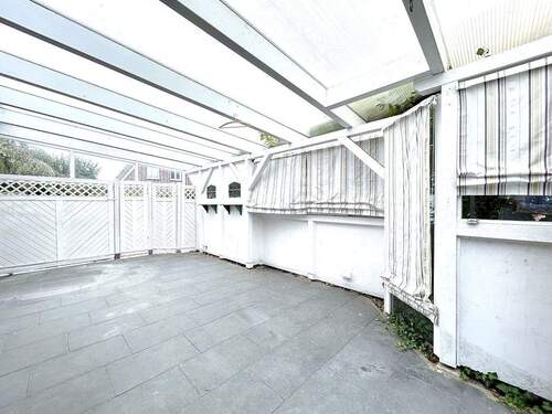 Überdachte Terrasse - 
