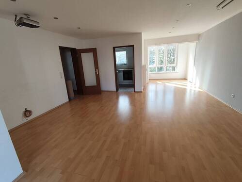 Wohn-Esszimmer - 2 Zimmer Etagenwohnung zum Kaufen in Kornwestheim