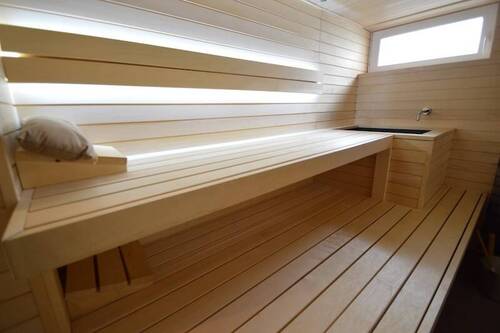 Hanggeschoss-Sauna - 