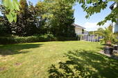 Sonniger Garten - 1 Zimmer Mehrfamilienhaus, Wohnhaus in Taunusstein-Wehen