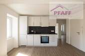 Küche - Zuhause ankommen im Herzen von Tengen! Barrierefreie 2,5 Zimmer-Neubauwohnung mit Altbau-Charme