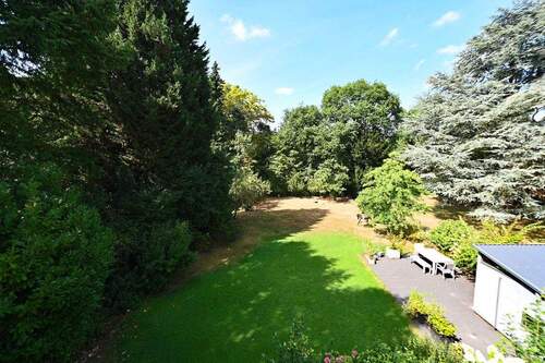 22 Blick in den Garten - 