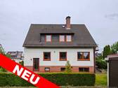 Bild 1 - !! Freistehendes Ein-bis Zweifamilienhaus mit 2 Garagen in gefragter und ruhiger Lage von Grambke !!