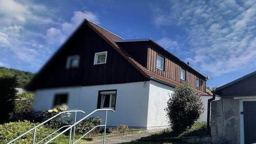 Vorderansicht - Ruhiges Zuhause mit Potenzial - 95.000,00 EUR Kaufpreis, ca.  75,00 m² Wohnfläche