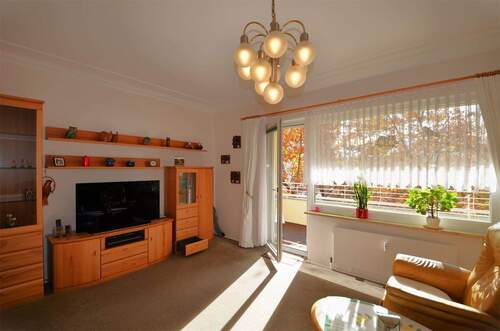 Wohnzimmer - Etagenwohnung mit 91,10 m² in Berlin zum Kaufen