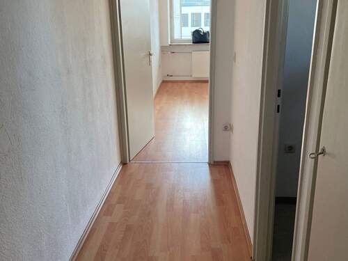 Flur - Etagenwohnung mit 34,30 m² in Nürnberg zur Miete