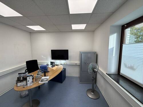 Büro-/ Gewerbefläche - 