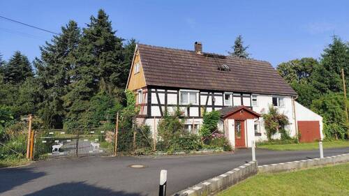 Titelbild - Fachwerkhaus in ruhiger Lage - 59.000,00 EUR Kaufpreis, ca.  107,70 m² Wohnfläche