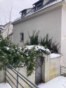 Giebelseite - Mehrfamilienhaus, Wohnhaus mit 600,00 m&sup2; in Reichenbach im Vogtland zum Kaufen