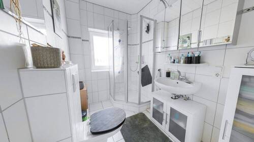 Badezimmer EG - 6 Zimmer Mehrfamilienhaus, Wohnhaus in Kirkel