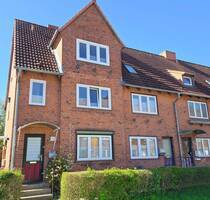 Attraktive 2-Zimmer Eigentumswohnung im Reihenendhaus mit Gartenanteil und Sonnen-Terrasse - Kiel Elmschenhagen-Nord