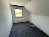 Kinderzimmer 2 oder Büro - 