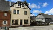 Frontansicht - 6 Zimmer Mehrfamilienhaus, Wohnhaus zum Kaufen in Niedercunnersdorf