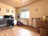 Kinder-/ Arbeitszimmer - 