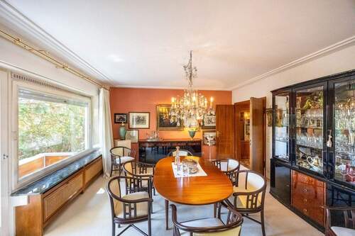  Wohnung Erdgeschoss - 1 Zimmer Mehrfamilienhaus, Wohnhaus zum Kaufen in Ludwigsburg