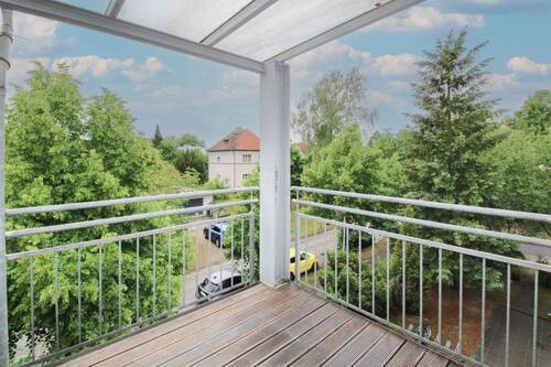 Balkon mit Blick ins Grüne - 4 Zimmer Einfamilienhaus in Hohen Neuendorf