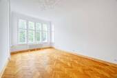 Wohnzimmer - 6 Zimmer Etagenwohnung zum Kaufen in Berlin