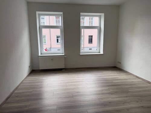 Wohnzimmer - 3 Zimmer Etagenwohnung in Meißen