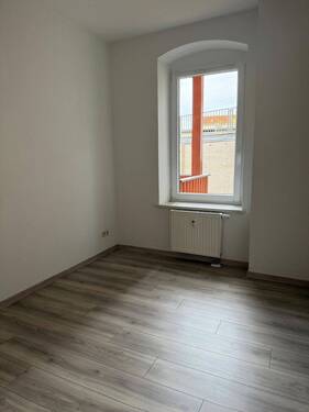 Kinder-/ Arbeitszimmer - 