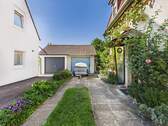 Garage - 