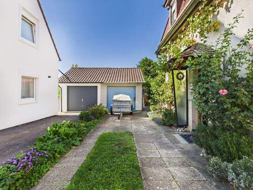 Garage - 