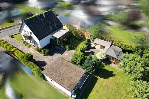 Außenansicht - 6 Zimmer Mehrfamilienhaus, Wohnhaus zum Kaufen in Rehburg-Loccum