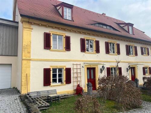 Außenansicht - Doppelhaushälfte mit 176,00 m² in Stegaurach zum Kaufen