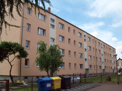 100_0447.jpg - 2-Raum Wohnung, saniert, ruhig und grün gelegen