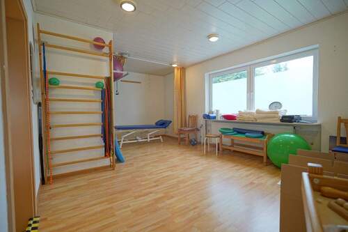 Wohnzimmer - 4 Zimmer Etagenwohnung in Schiffdorf / Sellstedt