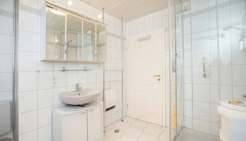 Badezimmer Ansicht 2 - 