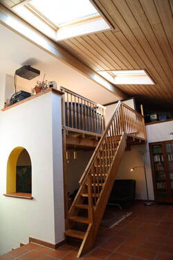 Wohnzi., Aufgang zur Galerie - 