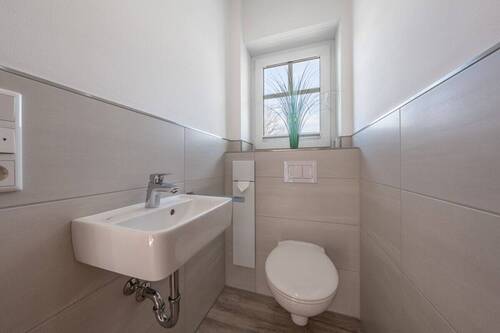 wie auch das zusätzliche Gäste-Wc - 