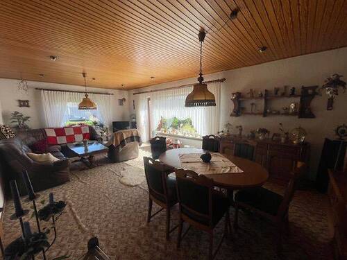 Ess.- und Wohnzimmer - 