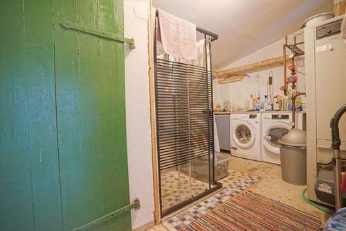 HWR mit WC und Dusche - 