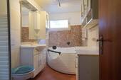 Badezimmer Vorderhaus - 