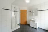 Wohnung 2 - Badezimmer im OG - 
