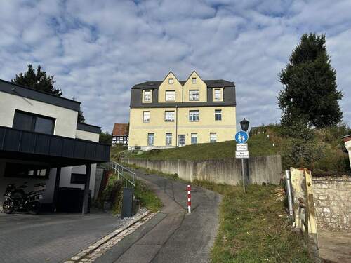 Straßenansicht - 3 Zimmer Etagenwohnung in Vielau