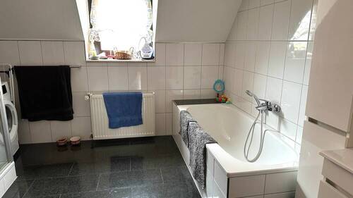 Bad - 6 Zimmer Mehrfamilienhaus, Wohnhaus in Kaiserslautern