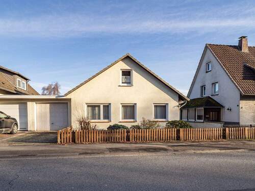 Außenansicht - Einfamilienhaus mit 163,60 m&sup2; in Sundern / Enkhausen zum Kaufen