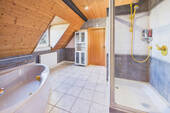 Badezimmer II. OG - 